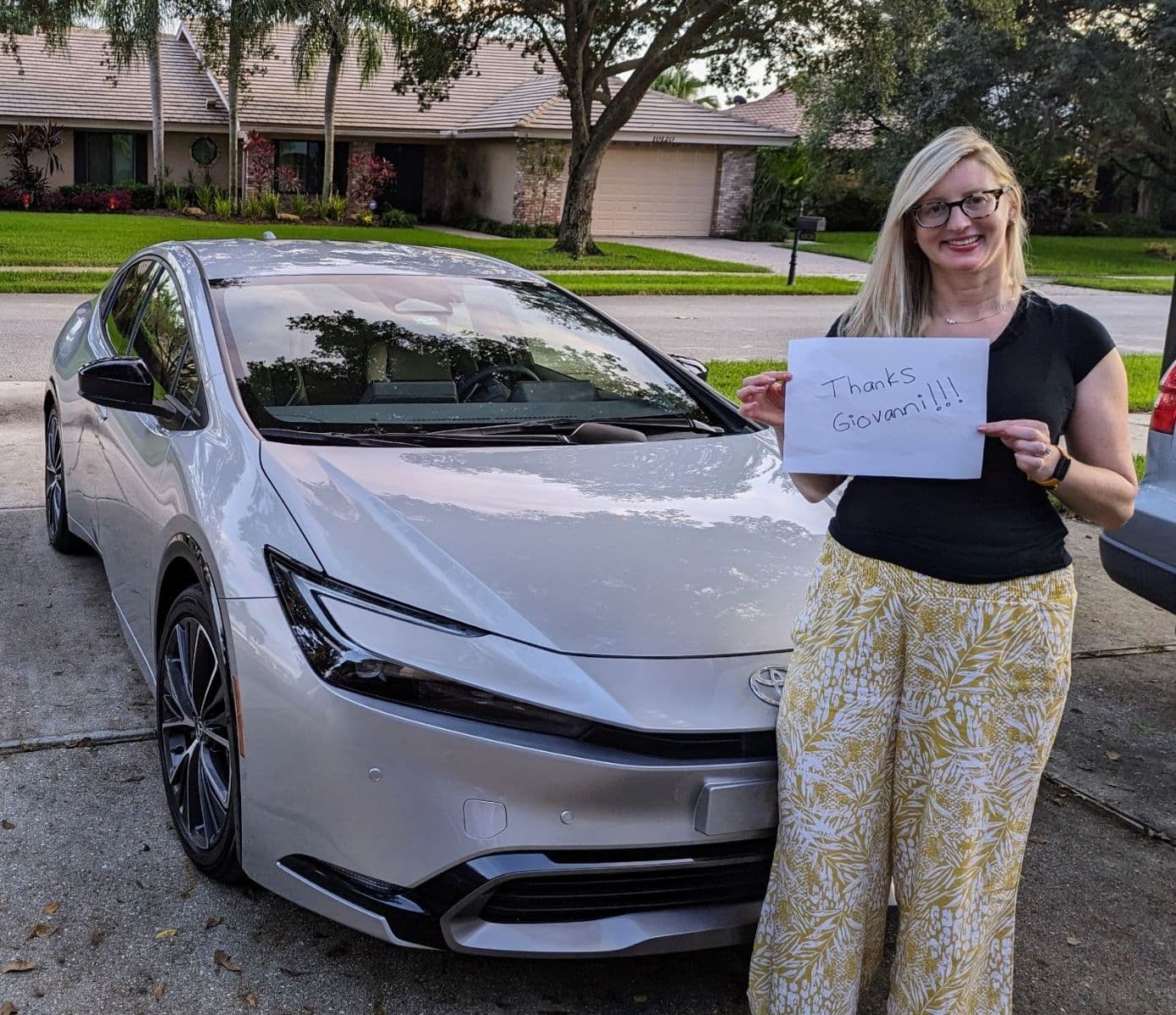 Happy Keyosk Customer